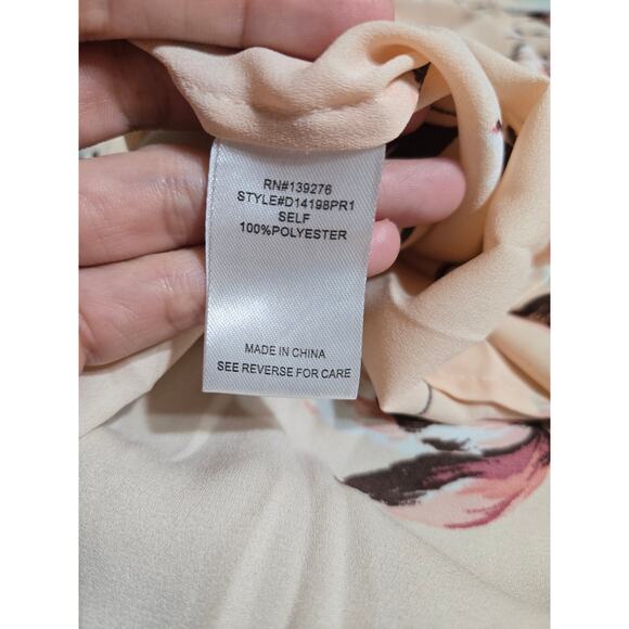 Daniel Rainn Floral Blouse - Picture 6 of 9